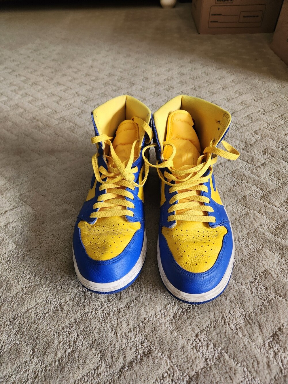 Air Jordan 1 Retro OG High Reverse Laney Blue Yellow Size 11.5